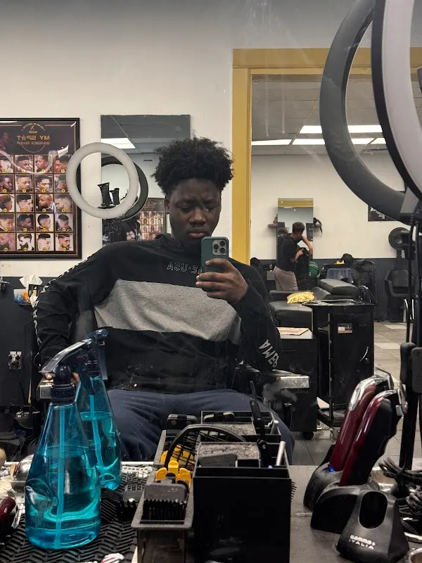 MY SPOT Barbershop — Barber shop in Montreal